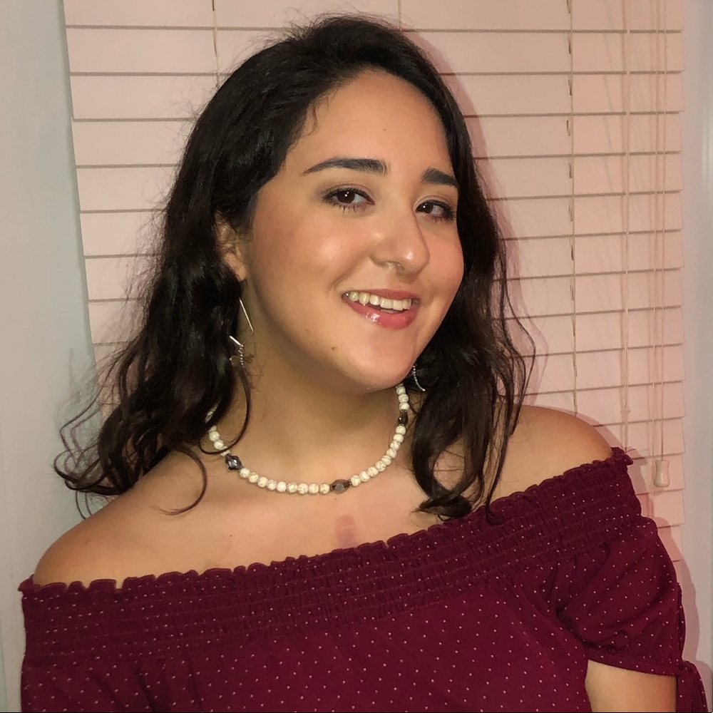 Meet your Posher, Olivia